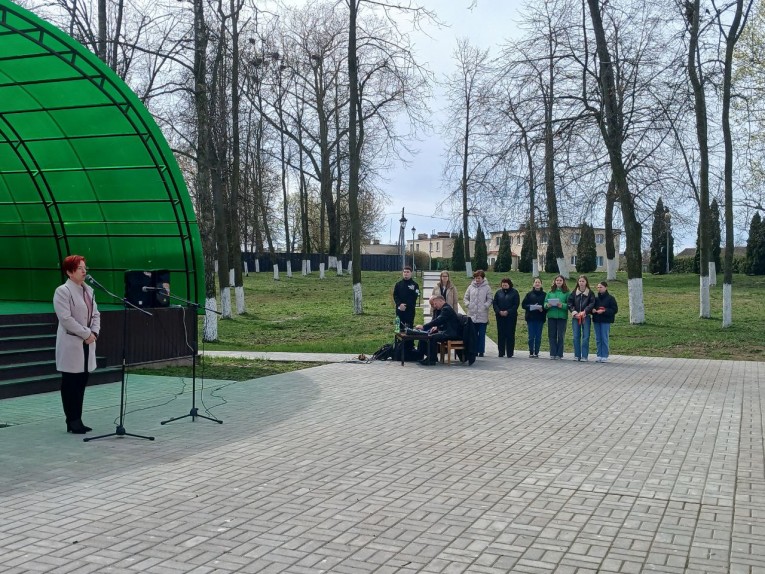 «Мы едины». Концерт ко Дню единения народов Беларуси и России состоялся в агрогородке Большие Эйсмонты.